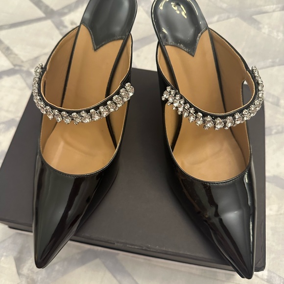 Black patent leather mules size 9 used twice (Jimmy Choo look a like) - Picture 4 of 5